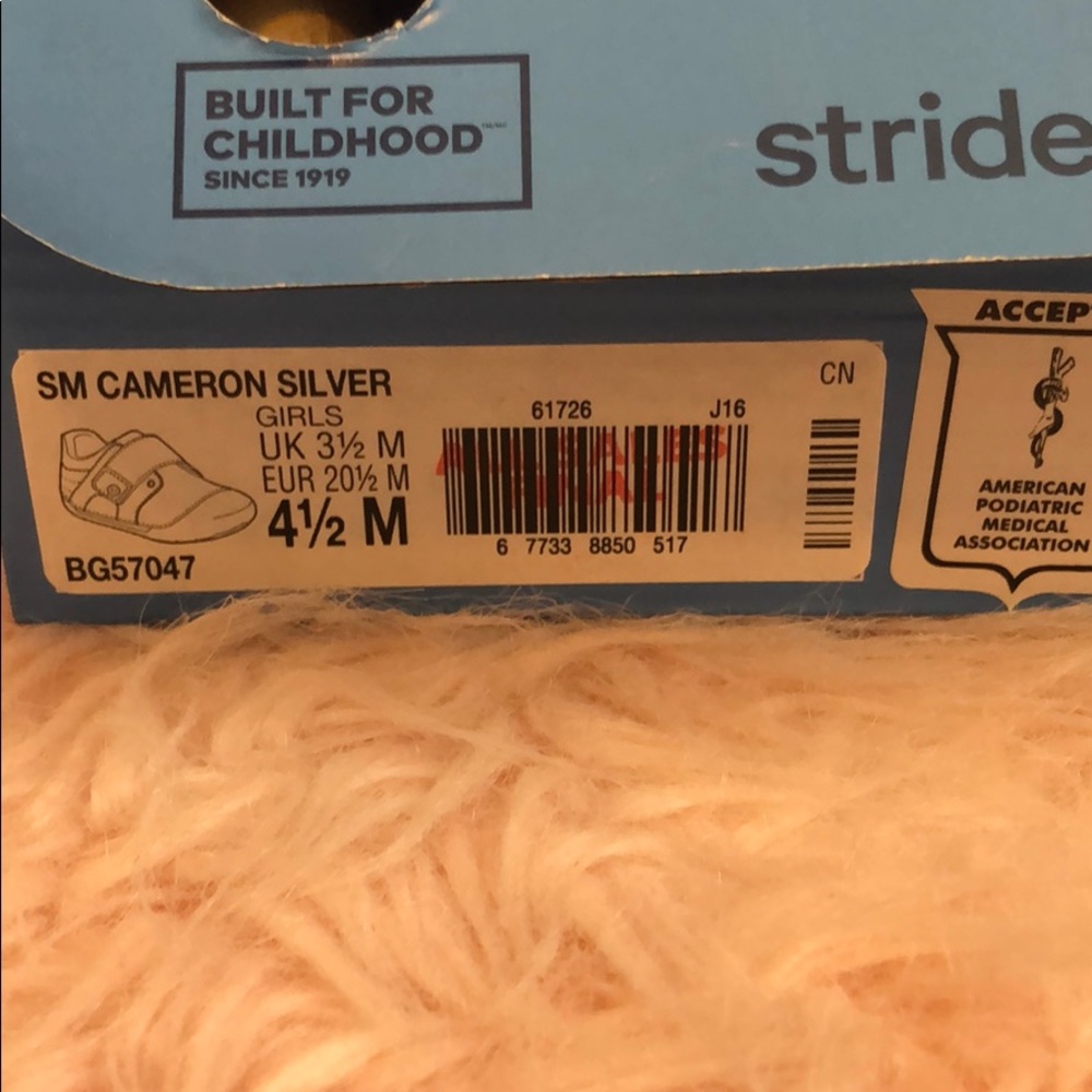 Stride Rite Silver - Picture 2 of 2